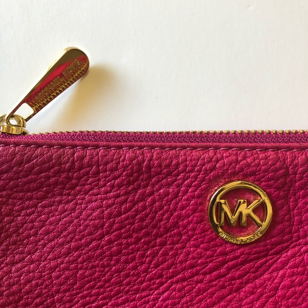 MICHAEL KORS FULTON LEATHER TRAVEL/MAKEUP POUCH - Picture 3 of 4